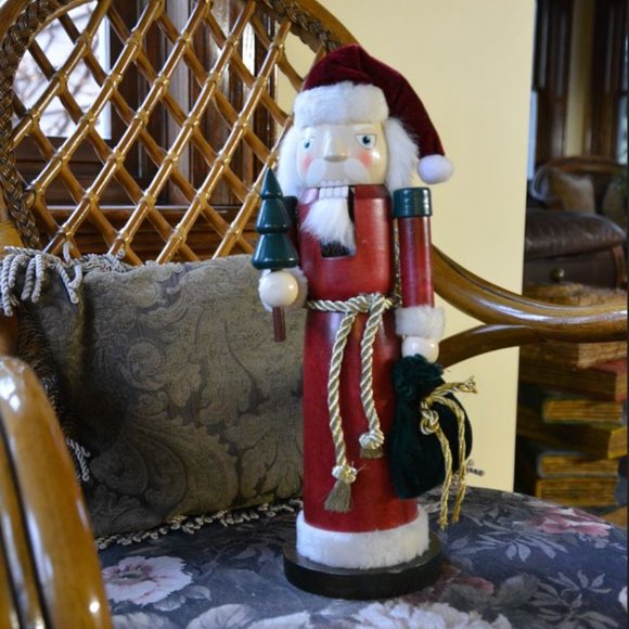 Vintage Santa Nutcracker - Picture 5 of 8